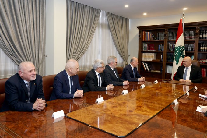 Aoun Vows to Stand by Oath Speech Commitments, Dismisses Proposals to Postpone Elections